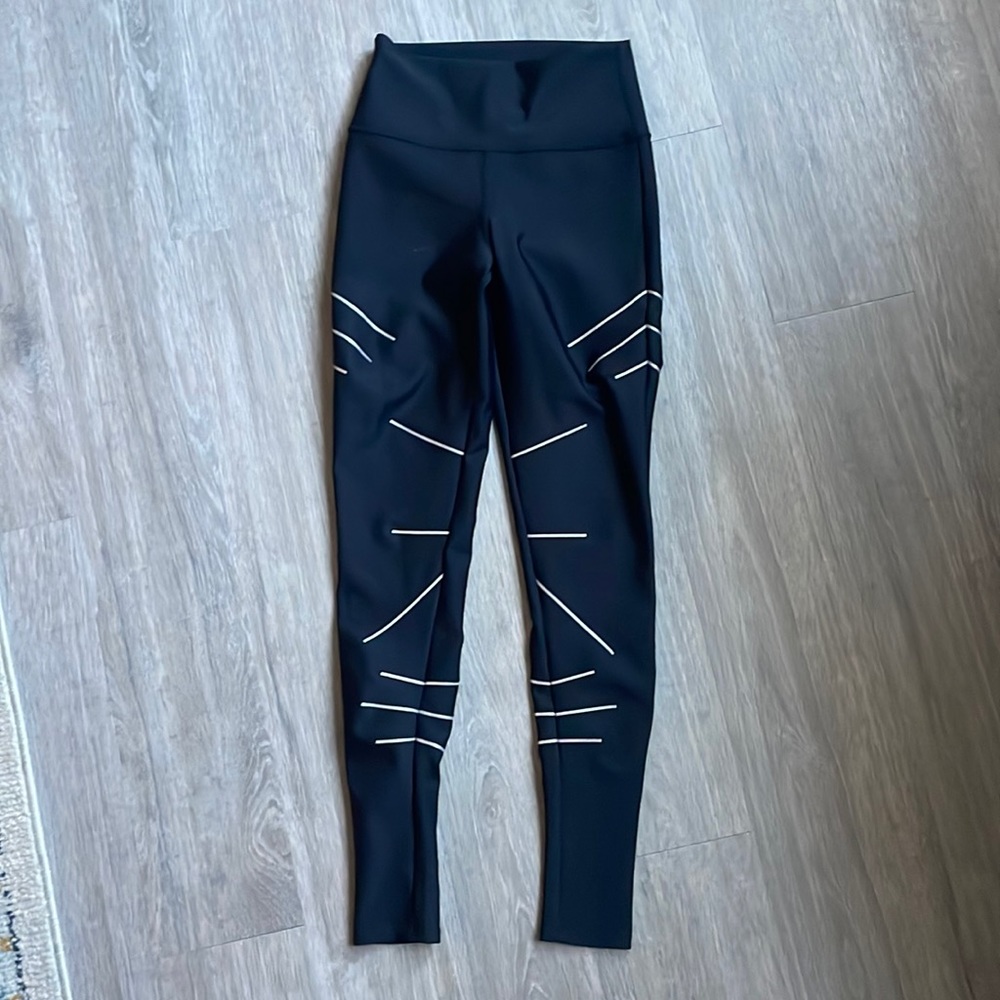 ALO Yoga Black High-Waist Leggings with White Stripe Detail